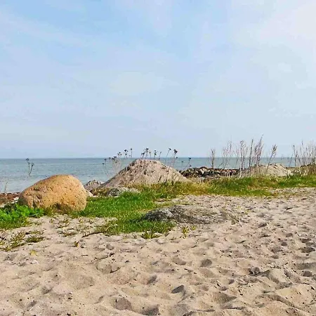 6 Person Holiday In Str By *